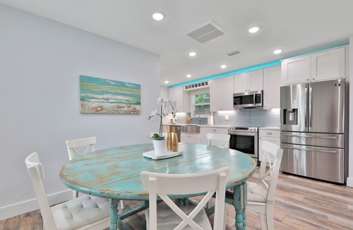 Arlington House | Charming 3bd 2bth Vacation Getaway New Build in Jacksonville - Centrally Located
