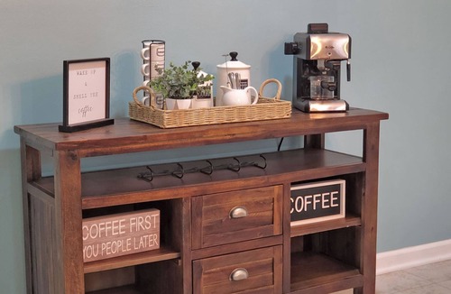 Brandon House | Charming and Bright Family Home