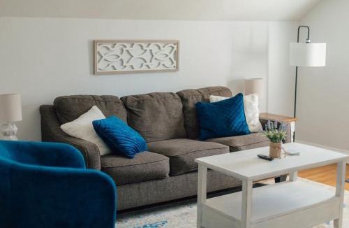 Bristol Apartment | Charming Apt with chic decor Superhost w 5 Stars