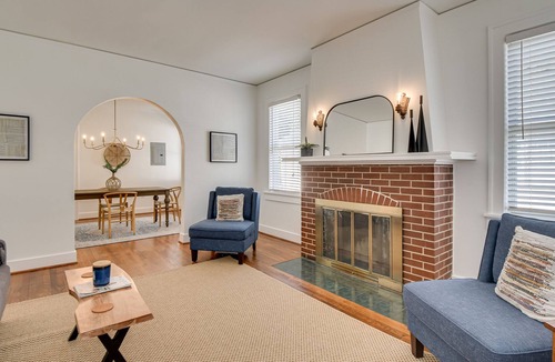 Midtown House | Charming Bungalow close to medical district