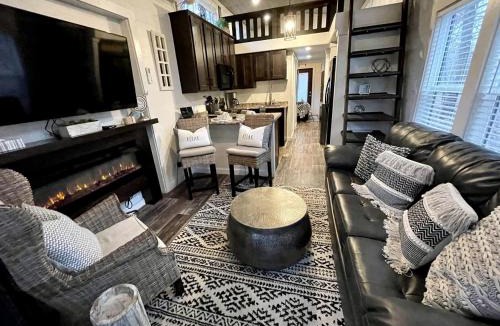 Monteagle House | Charming Cabin with Barbecue in Monteagle, Tennessee