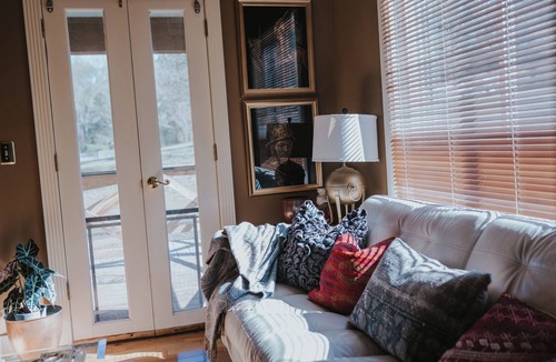 Boaz Cottage | Charming cottage on 8 acres of peace & tranquility just a short drive from town.