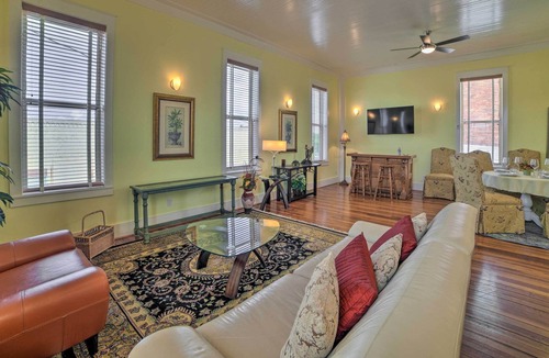 De Funiak Springs Apartment | Charming DeFuniak Apartment in Historic Dtwn!