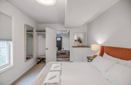 Berry Hill House | Charming Spacious Home - 10 mins to Downtown