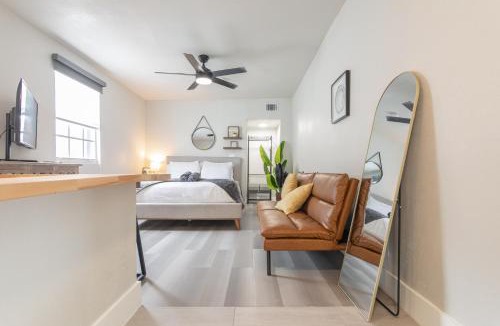 Allapattah Apartment | Charming Studio in Miami with Parking and Patio
