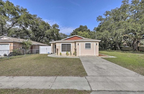 East Tampa House | Charming Tampa Bay Hideaway WFH Friendly!