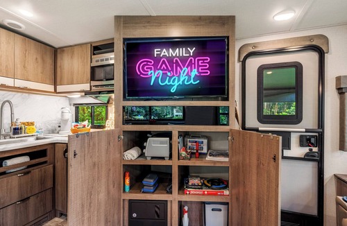 Jupiter Farms House | Chat + Chill RV Cozy and Serene retreat - enjoy Nature and the Beach Jupiter FL