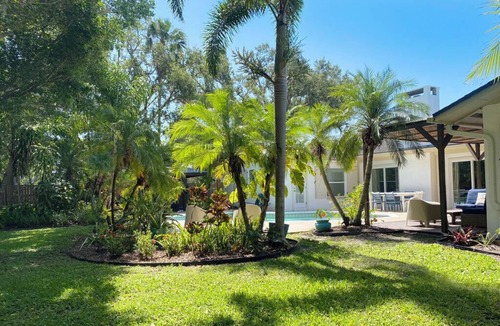 Riverview Estates House | Cheerful 4-bedroom home with a private pool