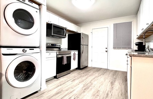 Hadley - Washington Condo | Cheerful fully remodeled Nashville Place, close to downtown