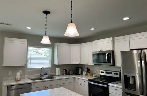 Greer House | Cheerful house 3 bd 9 sleep,GSP 4 mil