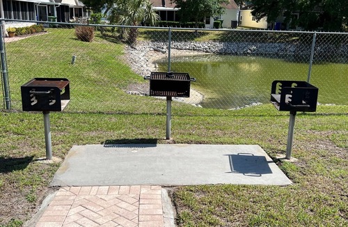 South Bradenton Villa | Cheerful Villa - 10 mins from the Beach