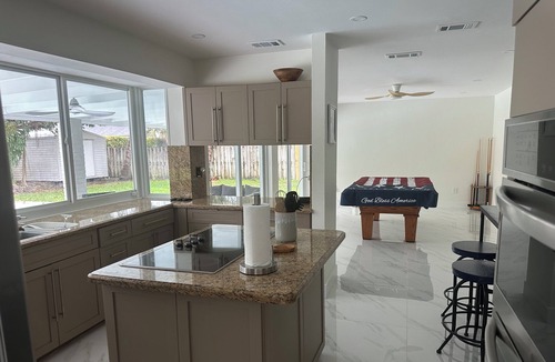 Ludlam Villa | Chic 4-bedroom villa with WiFi, AC in marvelous Miami
