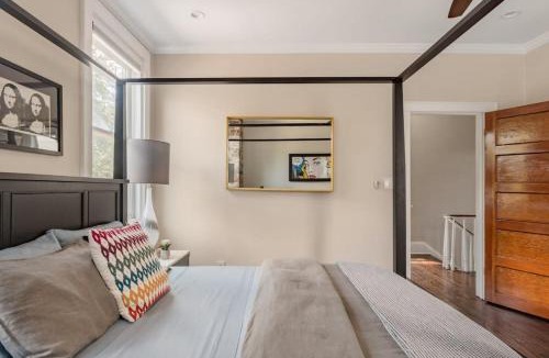 Historic Downtown Savannah House | Chic Artisan Cottage Near Forsyth Park