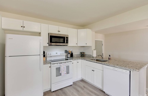 Columbia House | Chic Columbia Home < 2 Mi to Historic Square!