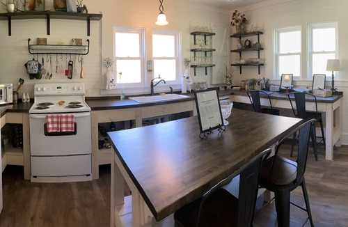 Lancaster House | Chic Farmhouse Escape with Private Trails – Dawson Creek