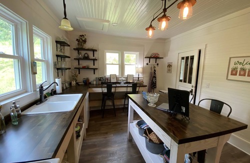 Lancaster House | Chic Farmhouse Escape with Private Trails – Dawson Creek