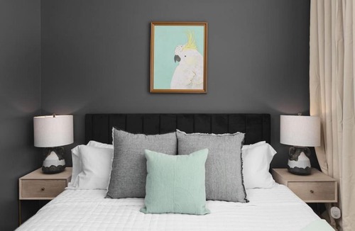 Maxwell Apartment | Chic Nashville 4 Bedroom, 7 Beds - Walk to Restaurants