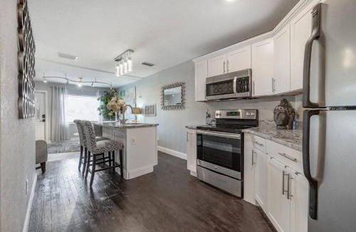 South Seminole Heights Apartment | Chic pad in center of Seminole Heights-322