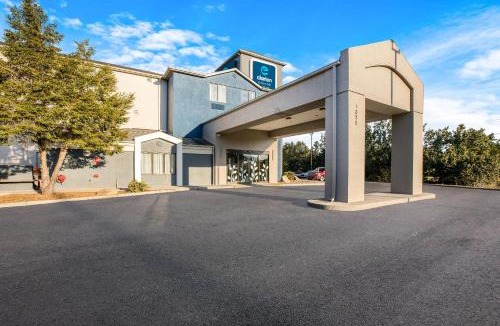 Sevierville Hotel | Clarion Pointe Sevierville-Pigeon Forge