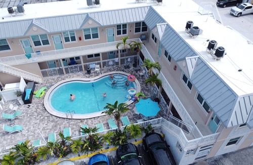 Bay Esplanade Condo | Clearwater Beach Suites #203