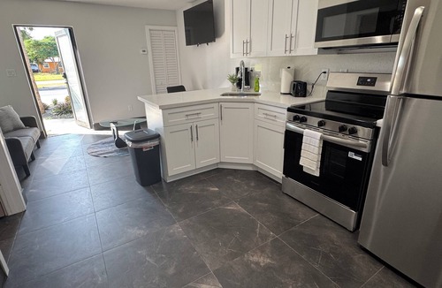 Clewiston Apartment | Clewiston Comfort #4 – Stylish 1BR Hideaway