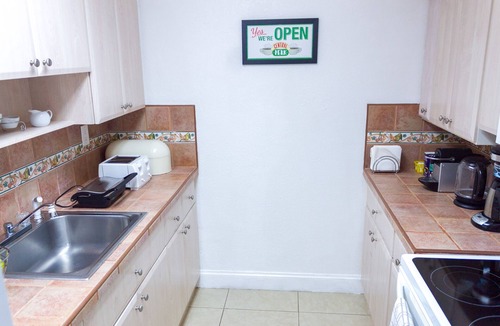 Ludlam Apartment | Close to Airport/Cruise Port Tropical Miami Condo