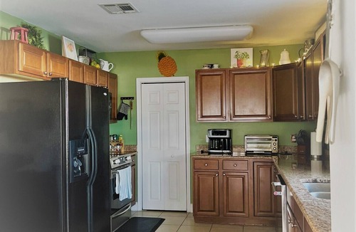 Naples Park House | Close to Beach heated salt Pool Retreat