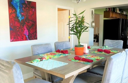 Naples Park House | Close to Beach heated salt Pool Retreat