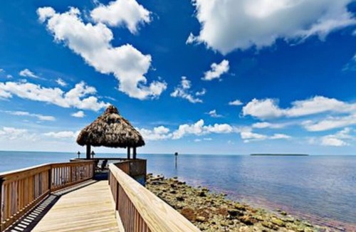 Tavernier Condo | Coastal comfort in Ocean Pointe Suites.