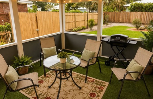 Stuart House | Coastal Comfort in Quiet Neighborhood- 3BR