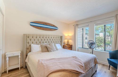 Palmetto Dunes Apartment | Coastal Confessions - Poolside - Walk to Beach