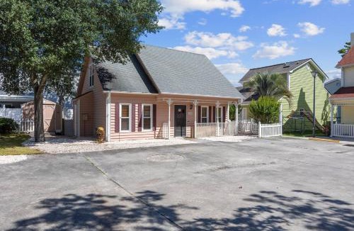 Crescent Beach House | "Coastal Cottage"