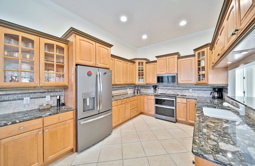 Beachview Country Club Estates House | Coastal Haven Estate: Immaculate Home w/Pool &Spa