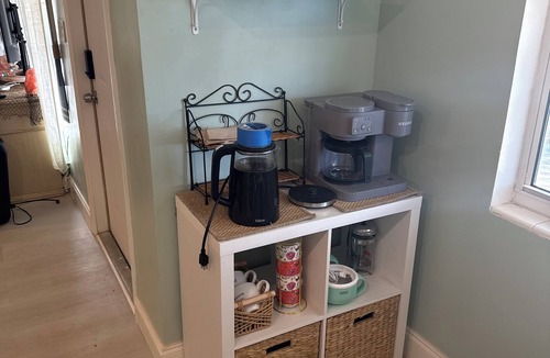 Stuart House | Coastal Orchid Hideaway: Stylish 2BR 2BA near beaches, dining, fenced yard.