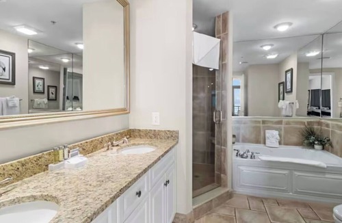 Windy Hill Hotel | Coastal Retreat | Balcony, Pools & Hot Tubs | Steps to Dining