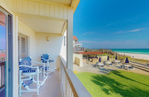 Fort Bay Condo | Coastal retreat w/gulf views, shared pool, hot tub, & beach access
