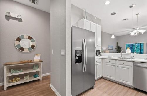 Bahama Bay House | Coastal unit with 3 bedrooms and Disney room