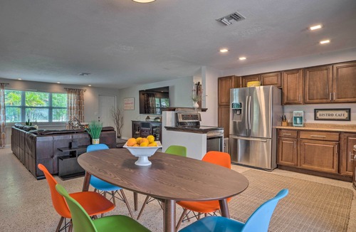 Villas House | Colorful Fort Myers Home w/Sunroom & Patio!