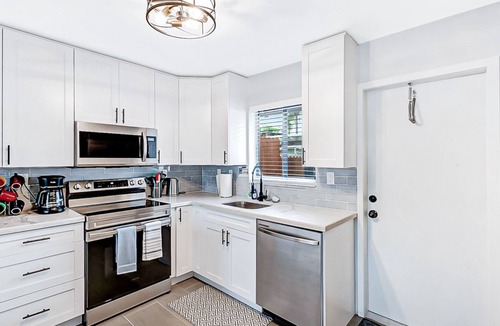 West Palm Beach Villa | COME STAY AT YOUR HOME AWAY FROM HOME Paradise at Walter's Place