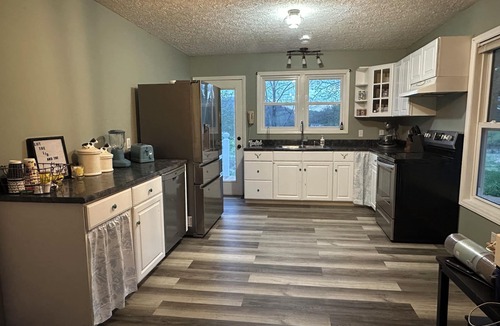 Elk Creek House | COMERS ROCK LODGE 2 BEDROOM 2-BATH WIDE OPEN VIEWS