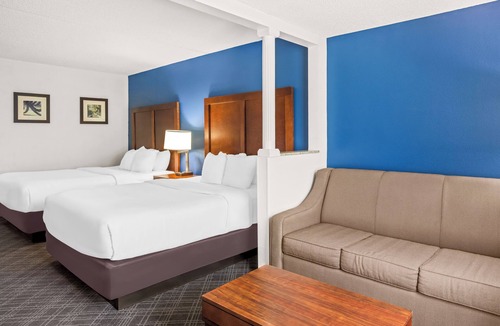 Walterboro Hotel | Comfort Inn & Suites Walterboro I-95