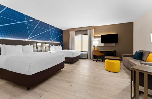 Augusta Hotel | Comfort Suites Augusta Riverwatch