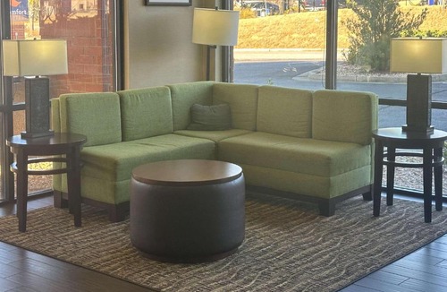 Macon Hotel | Comfort Suites Macon Northwest
