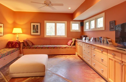 Lakemont House | Comfortable Contemporary Villa w boathouse, patio, swimming dock