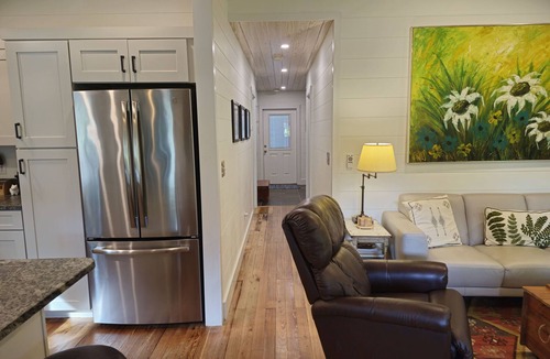Historic Downtown Apalachicola Cottage | Comfy Cottage in Apalachicola; Easy Walk to Downtown!
