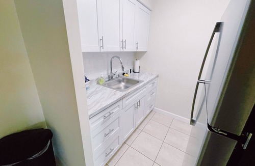 Jensen Beach Apartment | Comfy & Spacious 1 BR APT w/Pool near downtown