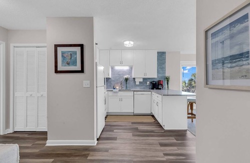 Surfside Beach Condo | Completely Renovated Oceanfront Unit in Quaint Surfside Beach! SC205b