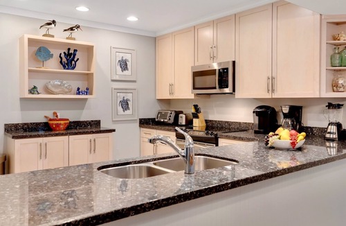 Key West Condo | *CONCH IN THE TREETOPS @ 1800 ATLANTIC* Beach Condo/Pool + LAST KEY SERVICES
