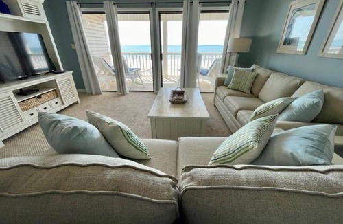 Surfside Beach Condo | Condo ∙ 2 bedrooms ∙ 6 guests