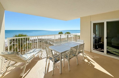 Ono Island Condo | Condo ∙ 3 bedrooms ∙ 8 guests